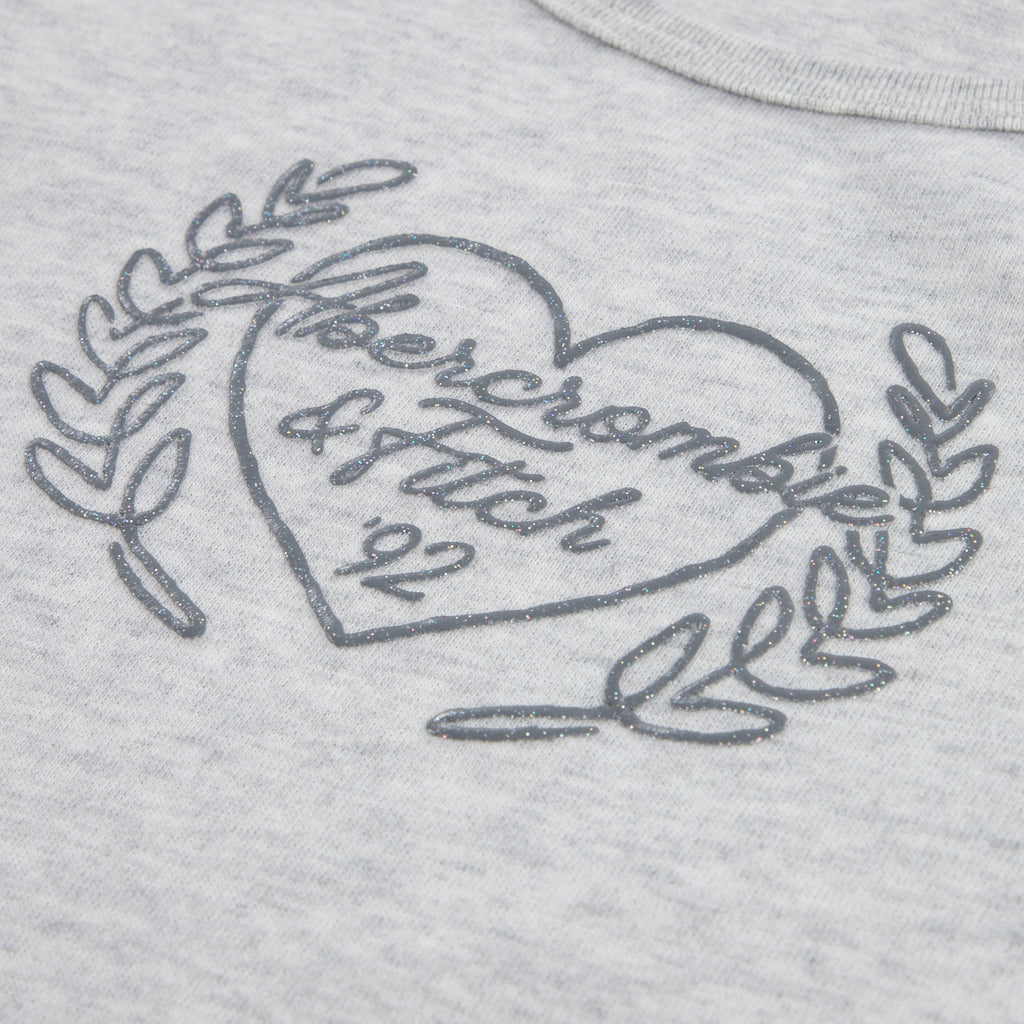 Abercrombie Laurel Heart Baby Tee-T-skjorte-Abercrombie-Junior Barneklær